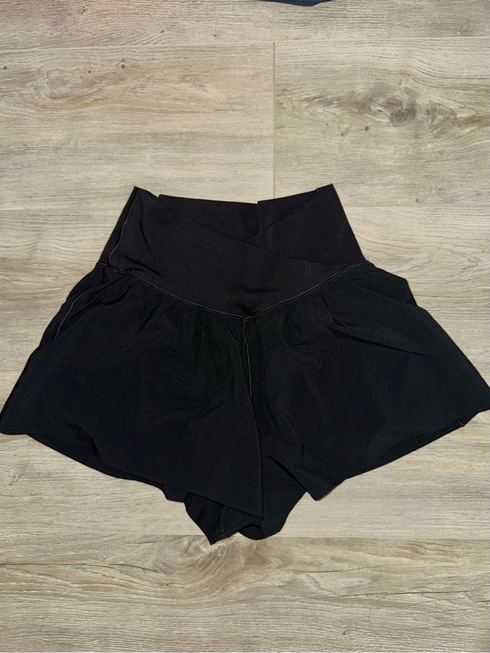 Offline by Aerie Crossover High-Waist Shorts